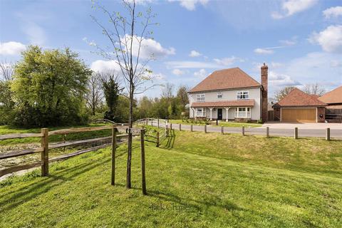 5 bedroom detached house for sale, Hawthornden Grove, Yalding