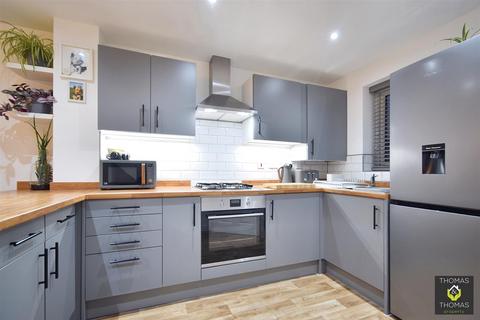 6 Freemans Road, Tuffley, Gloucester, GL4 0XJ