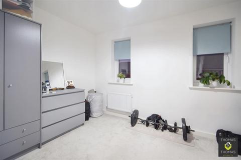 6 Freemans Road, Tuffley, Gloucester, GL4 0XJ