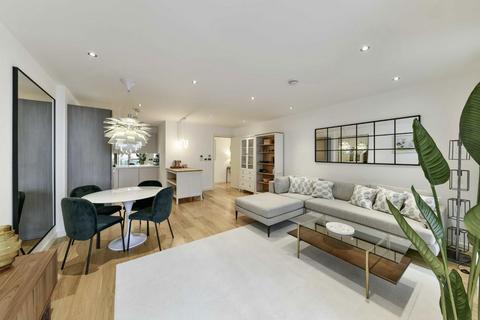 2 bedroom flat for sale, Glenthorne Road, London W6