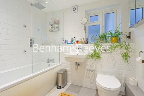 4 bedroom apartment to rent, Rylston Road, Fulham SW6