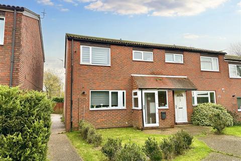 3 bedroom end of terrace house for sale, Tintern Close, Eastbourne