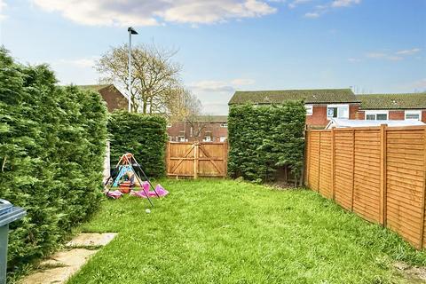 3 bedroom end of terrace house for sale, Tintern Close, Eastbourne