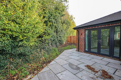 2 bedroom detached bungalow for sale, The Avenue, Cambridge CB25