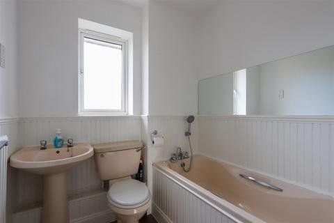 37 Bramble Avenue, Barry, CF62 7JN