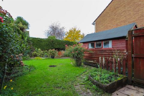 37 Bramble Avenue, Barry, CF62 7JN