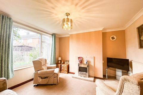 3 bedroom terraced house for sale, Willoughby Road , DN17