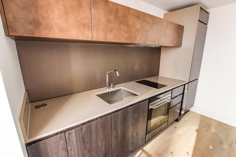 1 bedroom flat to rent, 15 Exchange Gardens, London, SW8