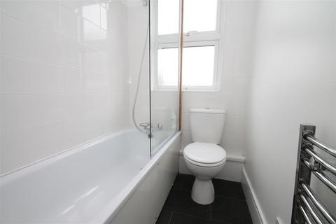 1 bedroom flat to rent, Percival Road, Enfield EN1