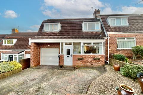 4 bedroom semi-detached house for sale, Thornwood Gardens, Lobley Hill, NE11