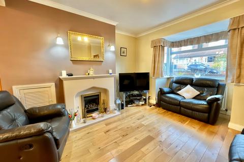 4 bedroom semi-detached house for sale, Thornwood Gardens, Lobley Hill, NE11