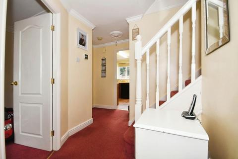 3 bedroom detached house to rent, Standish Gardens, Shirecliffe, Sheffield, S5