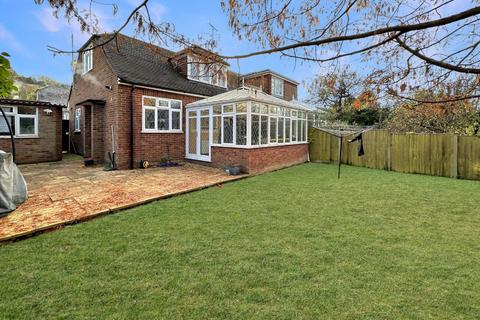 undefined, Alwyn Close, Luton