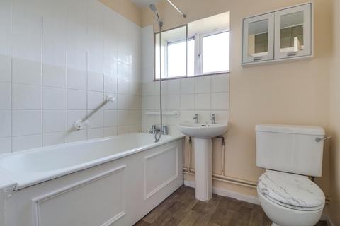 2 bedroom ground floor flat for sale, Rossendale Court, Dover Road, Folkestone