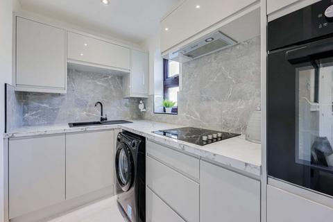 1 bedroom flat for sale, The Bentleys, Southend-on-sea, SS2