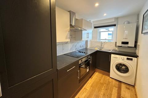 2 bedroom flat to rent, George Street, Brighton BN2