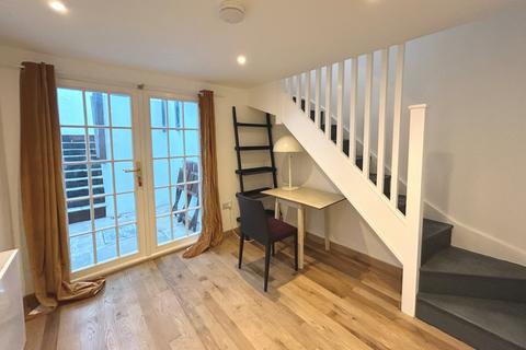 2 bedroom flat to rent, George Street, Brighton BN2