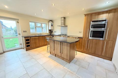 4 bedroom semi-detached house for sale, Yoxall Road, Shirley