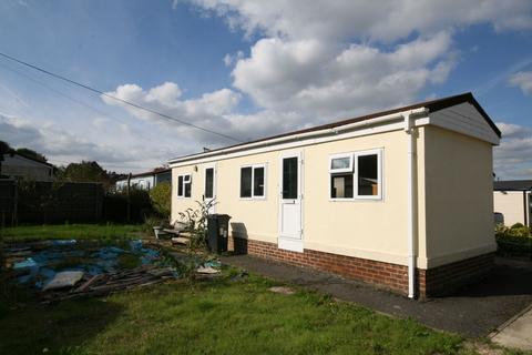 1 bedroom park home for sale, Littleworth Park, Littleworth, OX33