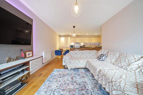 2 bedroom apartment for sale, Arla Place, Ruislip