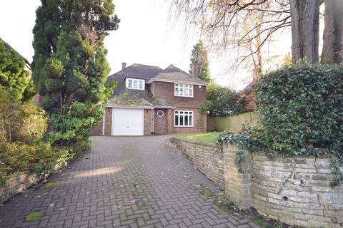 4 bedroom detached house for sale, Avenue Road, Farnborough, GU14