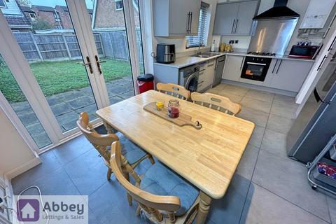 3 bedroom semi-detached house for sale, Tyes End, Leicester