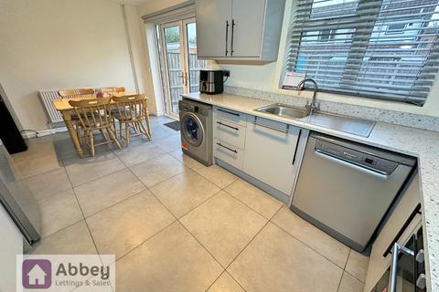 3 bedroom semi-detached house for sale, Tyes End, Leicester