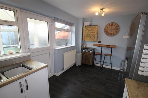 25 Chiltern Close, Horwich, Bolton, BL6 7NN