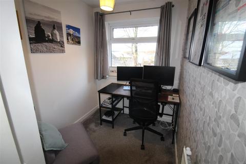25 Chiltern Close, Horwich, Bolton, BL6 7NN