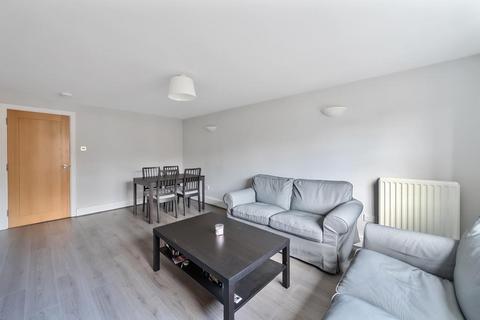 3 bedroom flat for sale, Queensway,  London,  W2