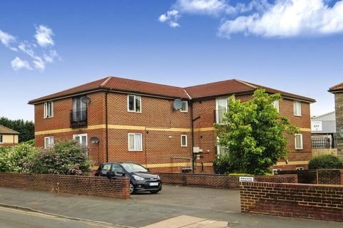 2 bedroom apartment to rent, Brook Court, Bristol, BS13