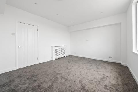 1 bedroom flat to rent, Hamlet Gardens, Hammersmith W6