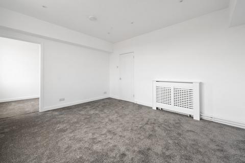 1 bedroom flat to rent, Hamlet Gardens, Hammersmith W6