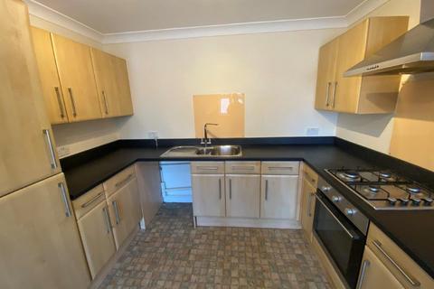 2 bedroom flat to rent, Ringwood Road, Poole BH12