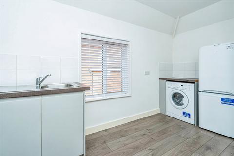 1 bedroom apartment for sale, Connaught Road, Brookwood, Woking, Surrey, GU24