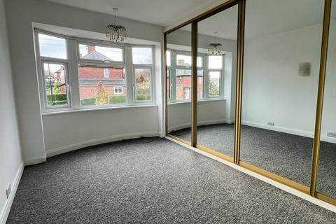 58 Warminster Crescent, Sheffield, S8 9NW