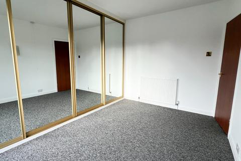 58 Warminster Crescent, Sheffield, S8 9NW