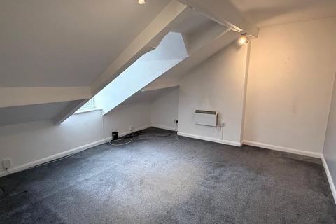 1 bedroom house to rent, Trafalgar Road, Dewsbury, West Yorkshire, WF13