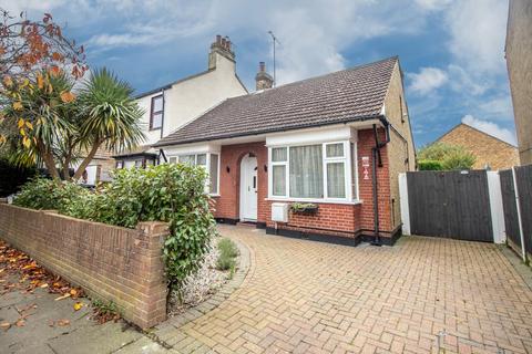 2 bedroom semi-detached bungalow for sale, Ely Road, Southend-on-Sea SS2