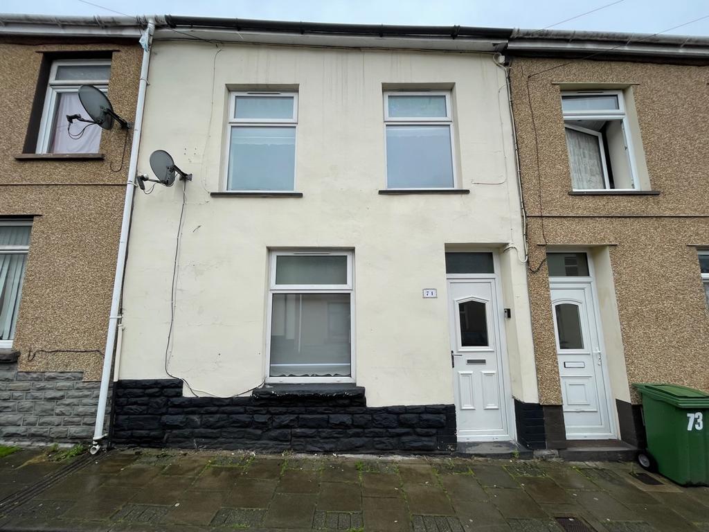 3 bedroom Terraced for rent