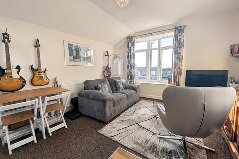 1 bedroom flat for sale, Argyll Place, Ryde, PO33 3BX