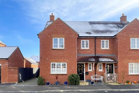 3 bedroom semi-detached house for sale, Wardington Road, Banbury, OX16