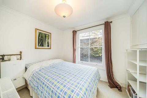 2 bedroom flat for sale, St. Stephens Gardens, London W2