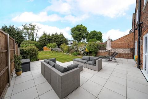 4 bedroom semi-detached house for sale, Stringhams Copse, Ripley, Surrey, GU23