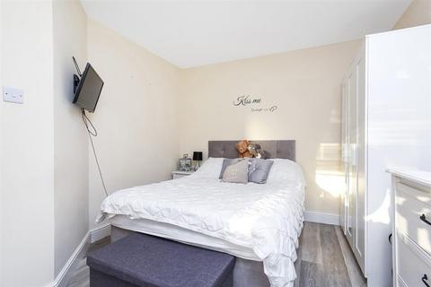 undefined, East Rochester Way, Sidcup DA15