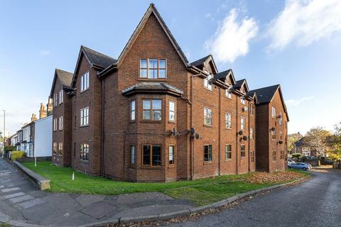 1 bedroom apartment for sale, Wilton Road, REDHILL, Surrey, RH1