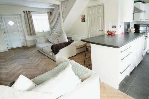 2 bedroom cottage for sale, Highfield Lane, Leeds LS26