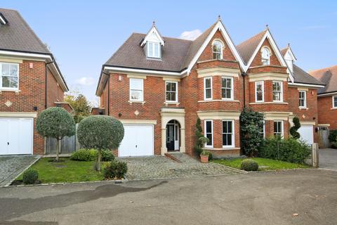 6 bedroom semi-detached house for sale, Selborne Place, Weybridge, Surrey, KT13