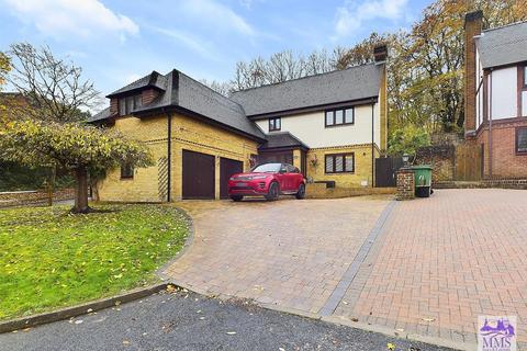 5 bedroom detached house for sale, Boxley Road, Walderslade