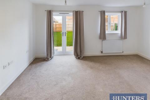 3 bedroom end of terrace house for sale, Woodpecker drive, Beverley, HU17 0GT